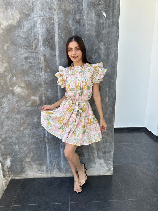 VESTIDO FLOREADO CON OLAN EN MANGAS