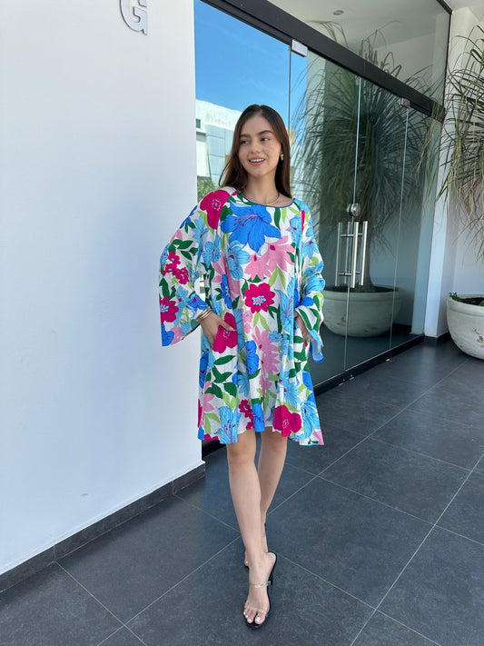 VESTIDO FLOREADO SUELTO CON MANGAS