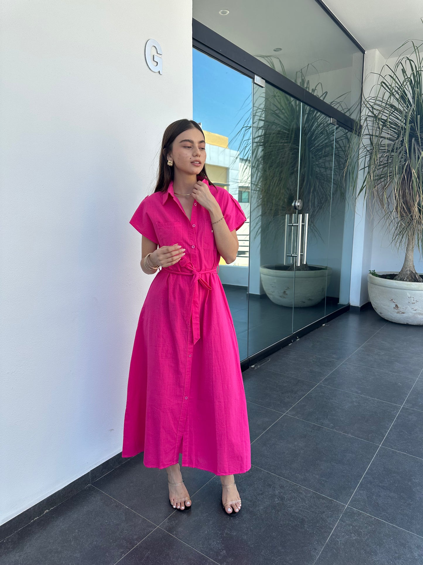 VESTIDO DE LINO CON LISTON EN CINTURA