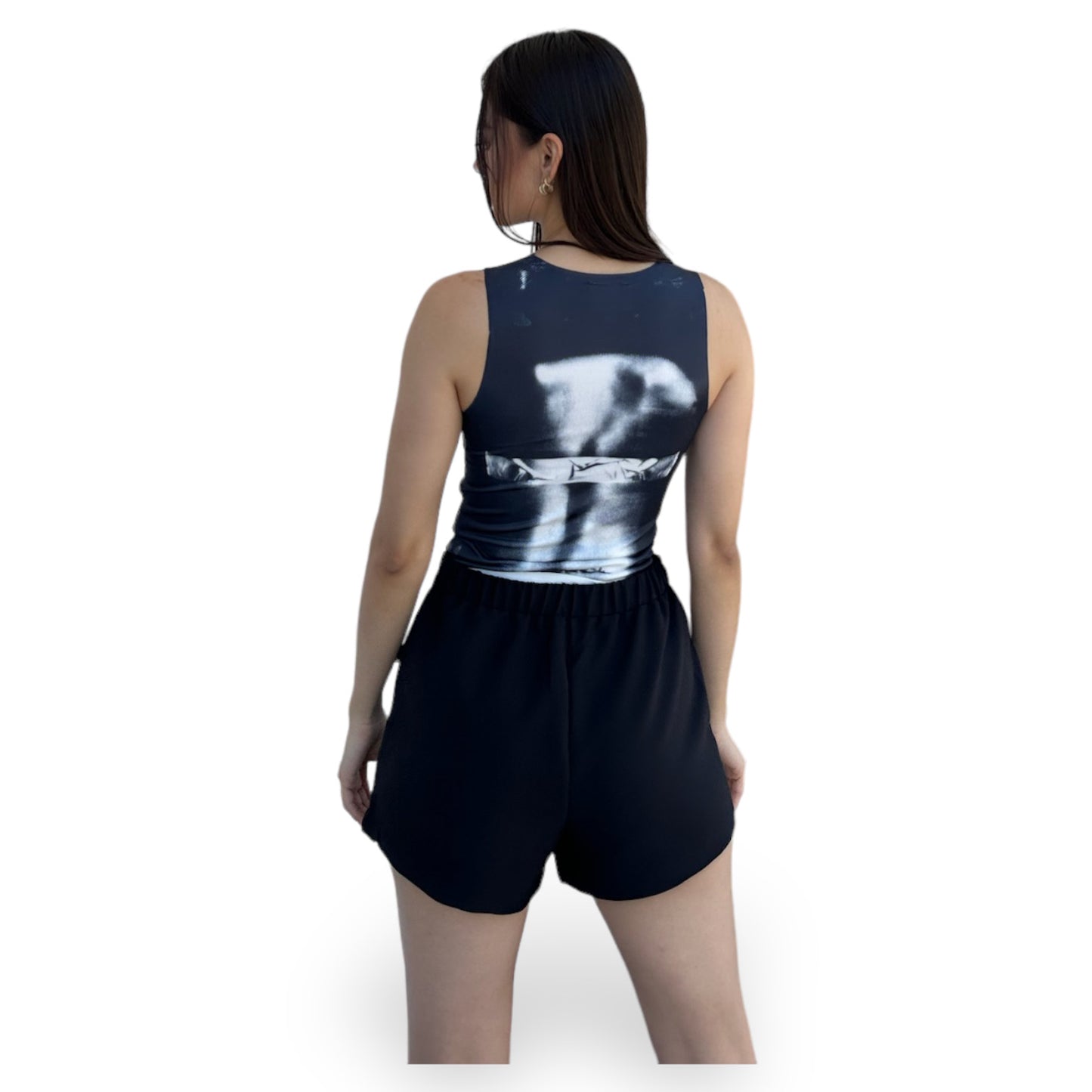 BLUSA SILUETA DE CUERPO NEGRA Y BLANCO